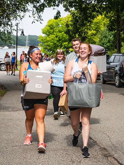 University Of New England Welcomes Largest Undergraduate Class In Its History 1426